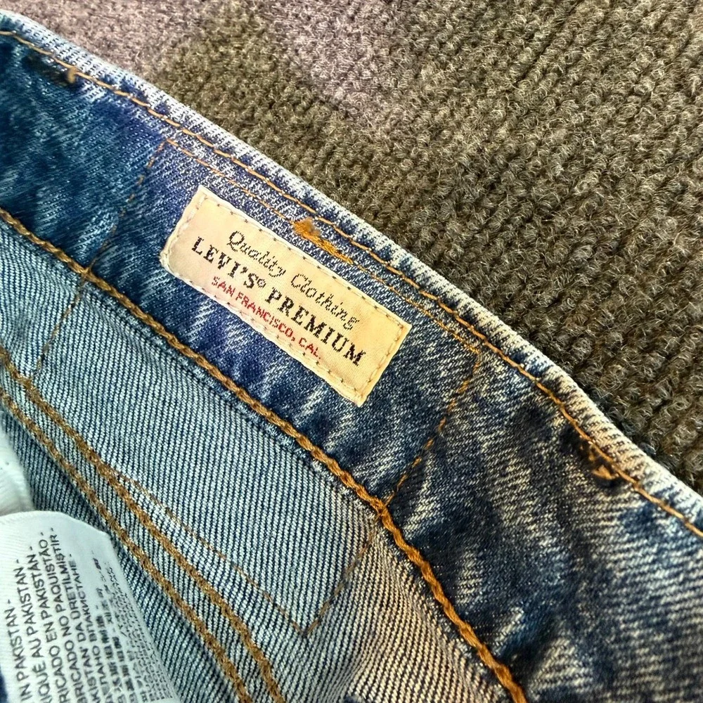 Levis 514 Straight Fit Jeans Mens 40x30 *38x29* Light Wash Blue Denim 00514-1810